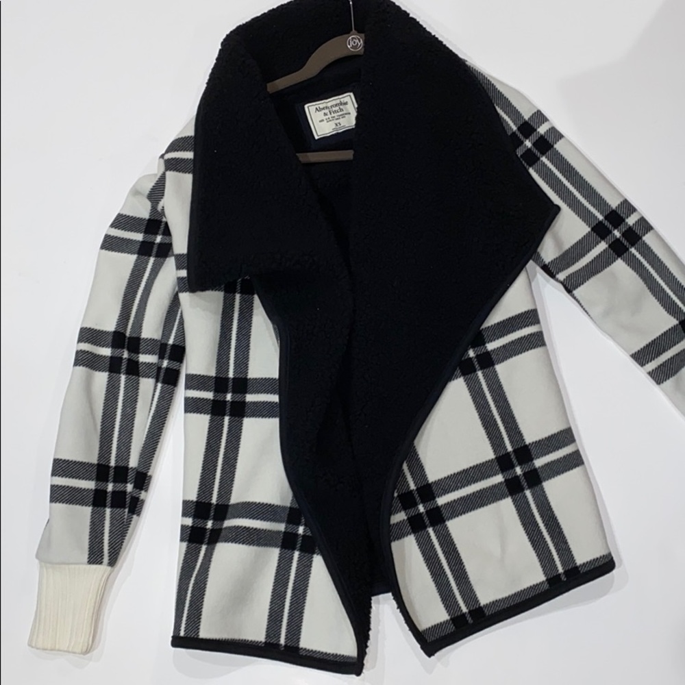 Abercrombie & Fitch plaid shearling jacket